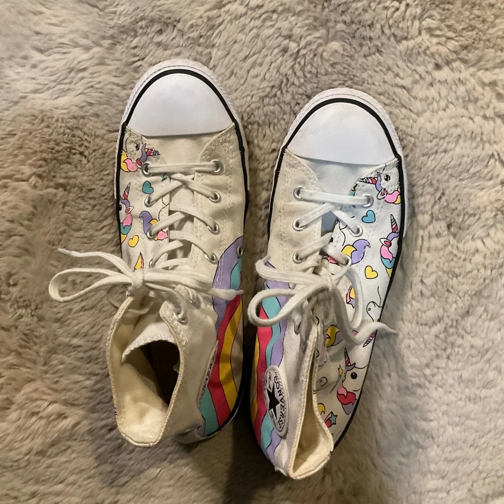Converse Chuck Taylor All Star Sneakers Unicorn Kids‎ Size 5 Youth Rainbow